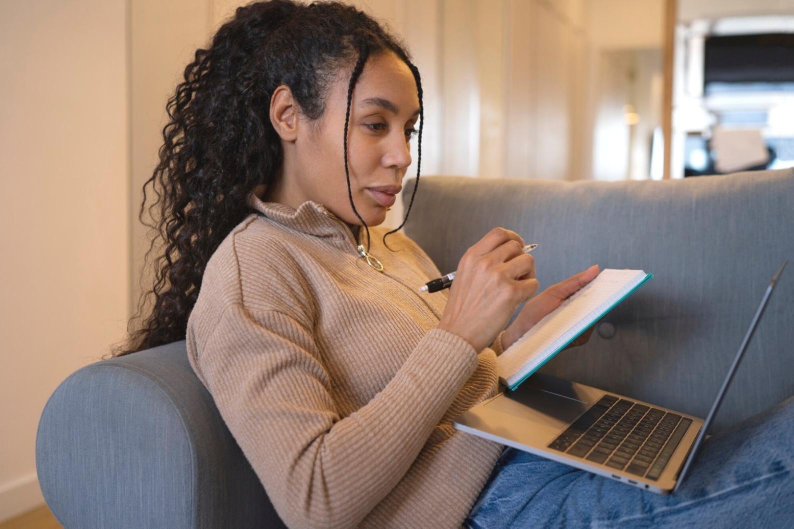 Análisis de comportamiento de usuario en plataformas digitales